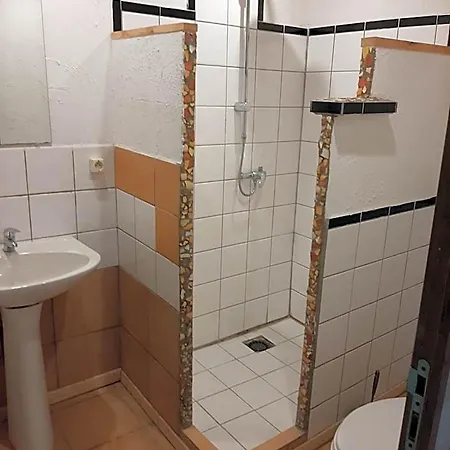 Le Marconnes Oda ve Kahvaltı *